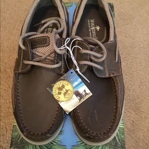 Men’s top sided style loafer.....